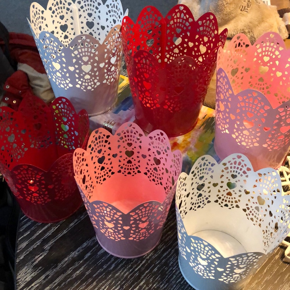 Metal heart buckets